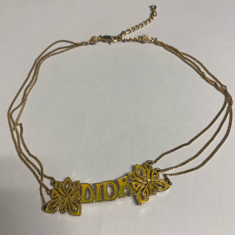 Dior chocker necklace. Only worn a few times